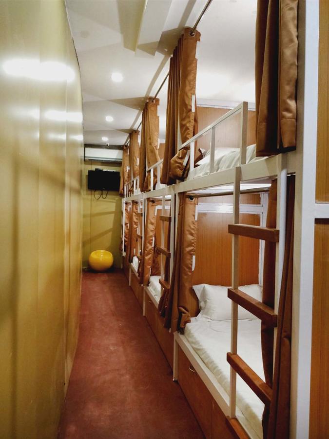 Mumbai Backpackers,Airport Hotel Bagian luar foto
