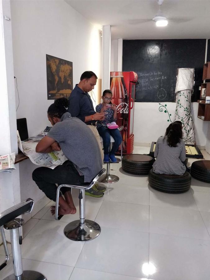 Mumbai Backpackers,Airport Hotel Bagian luar foto