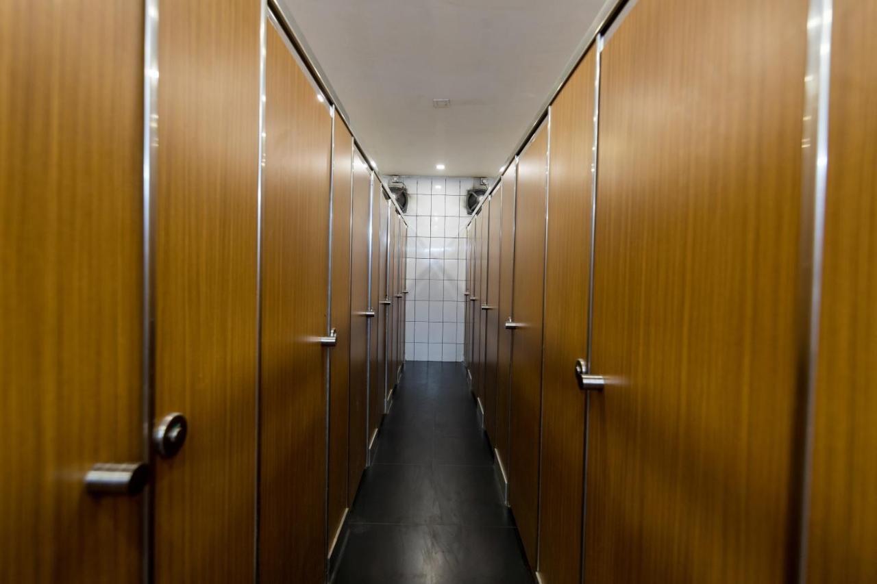 Mumbai Backpackers,Airport Hotel Bagian luar foto